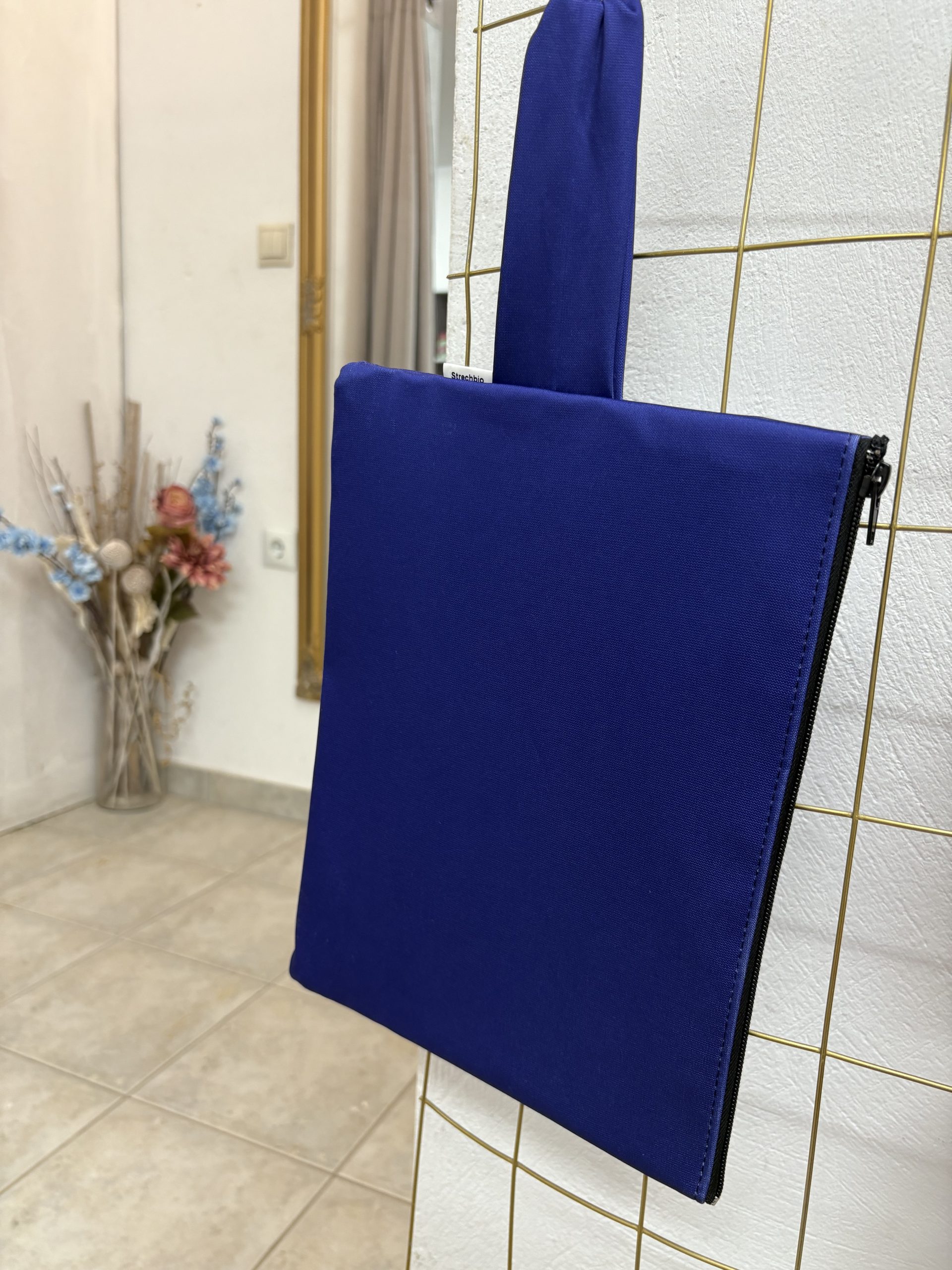 image00012 Μπλέ Τσαντάκι - Image 1