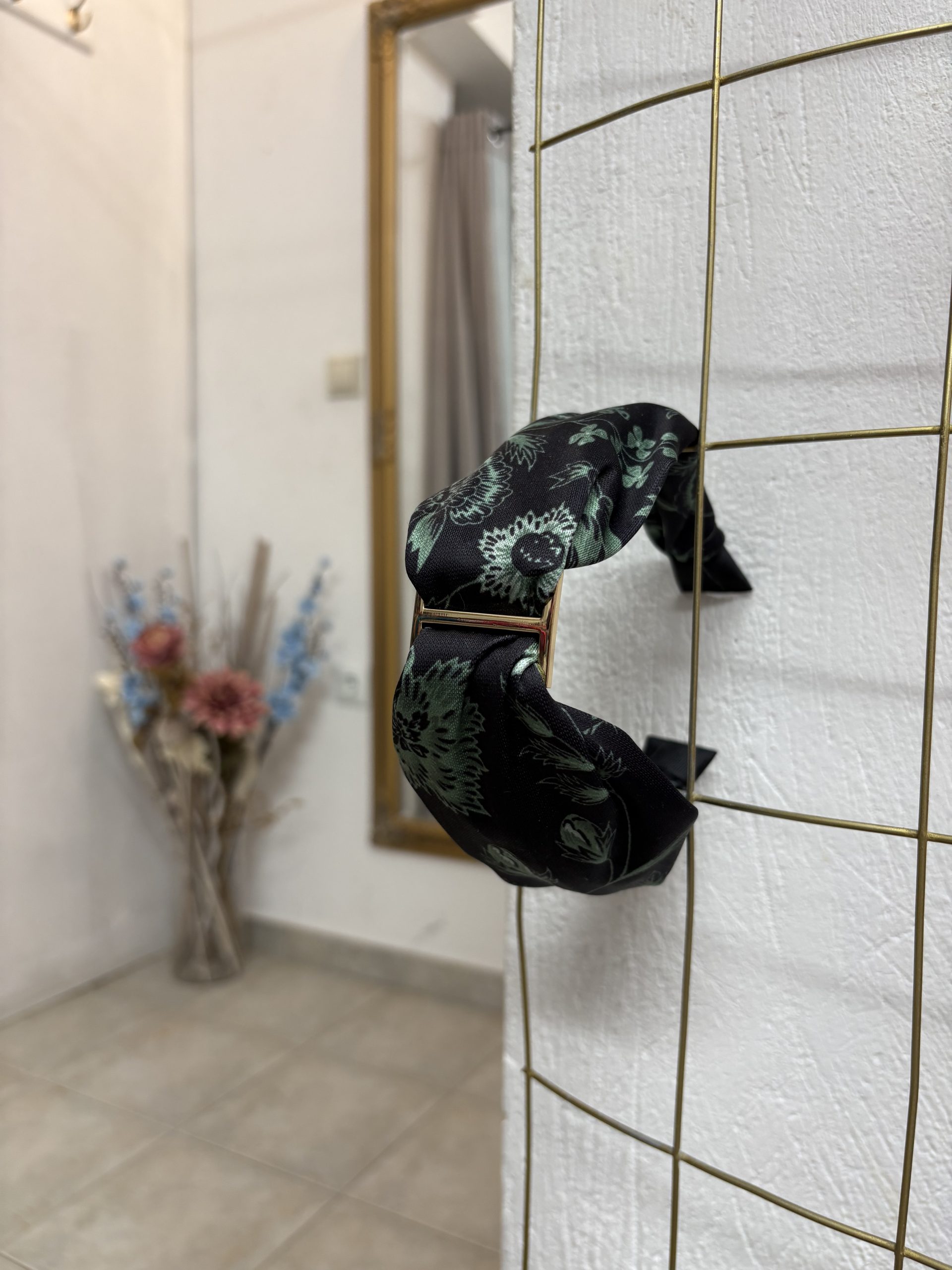 image00003 Green Flowers Στέκα με Κρίκο - Image 1