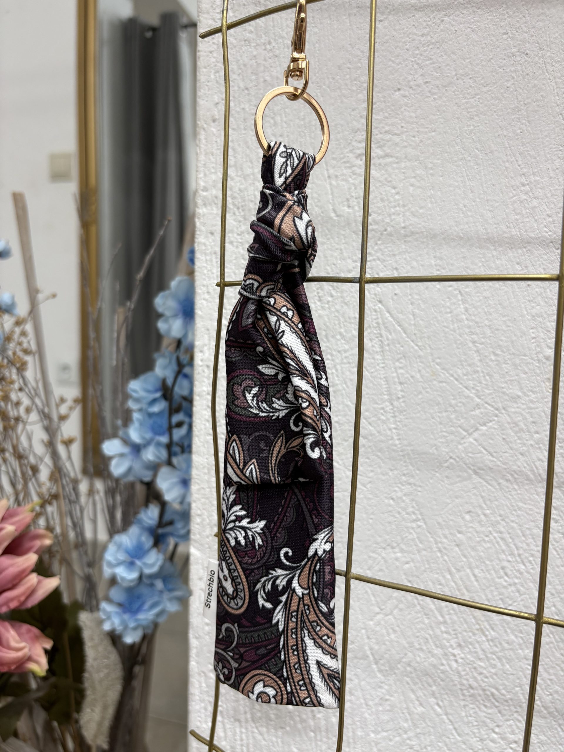 image00005 Purple Paisley Μπρελόκ - Image 1