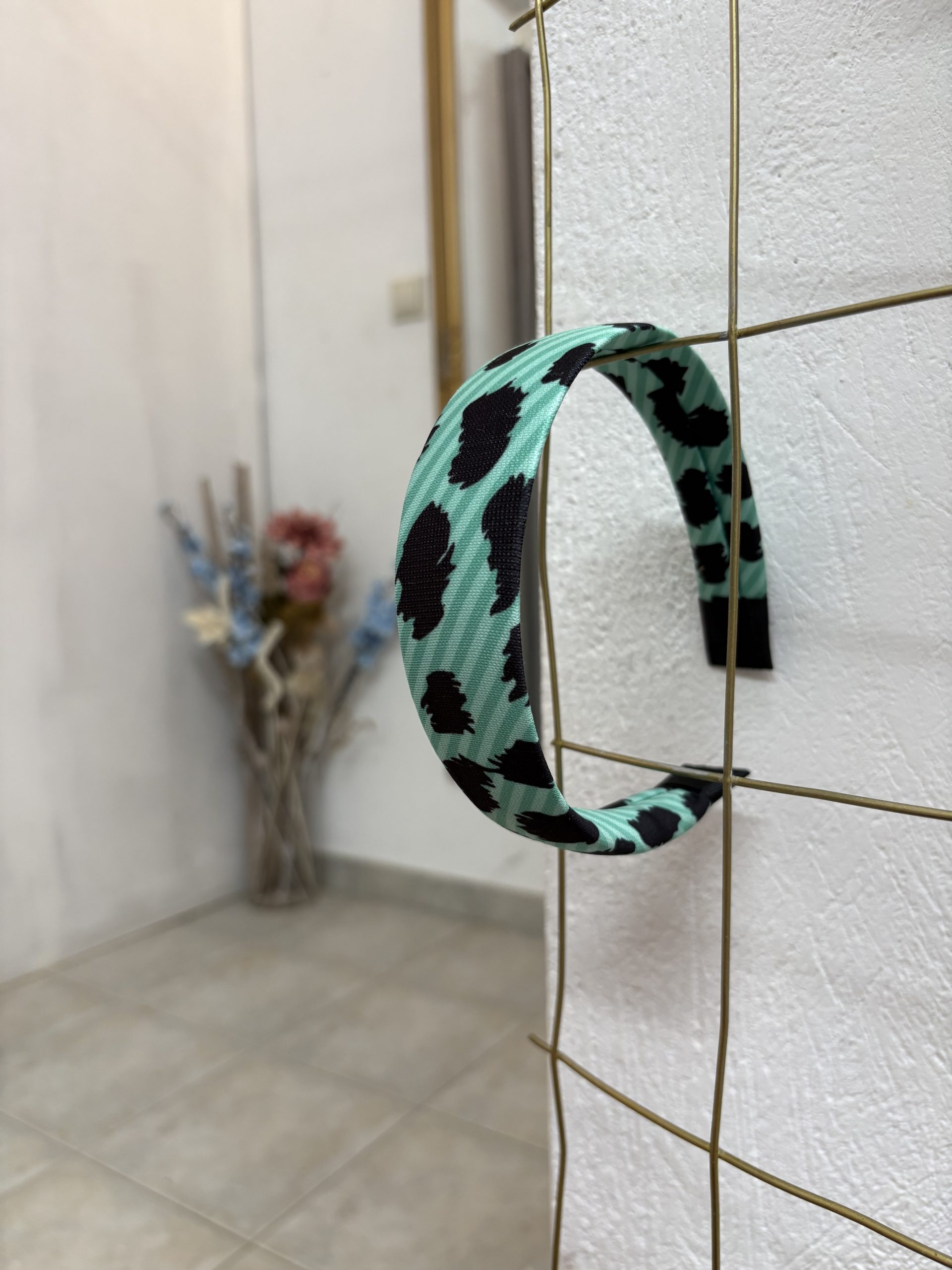 image00010 Green Leopar Στέκα - Image 1