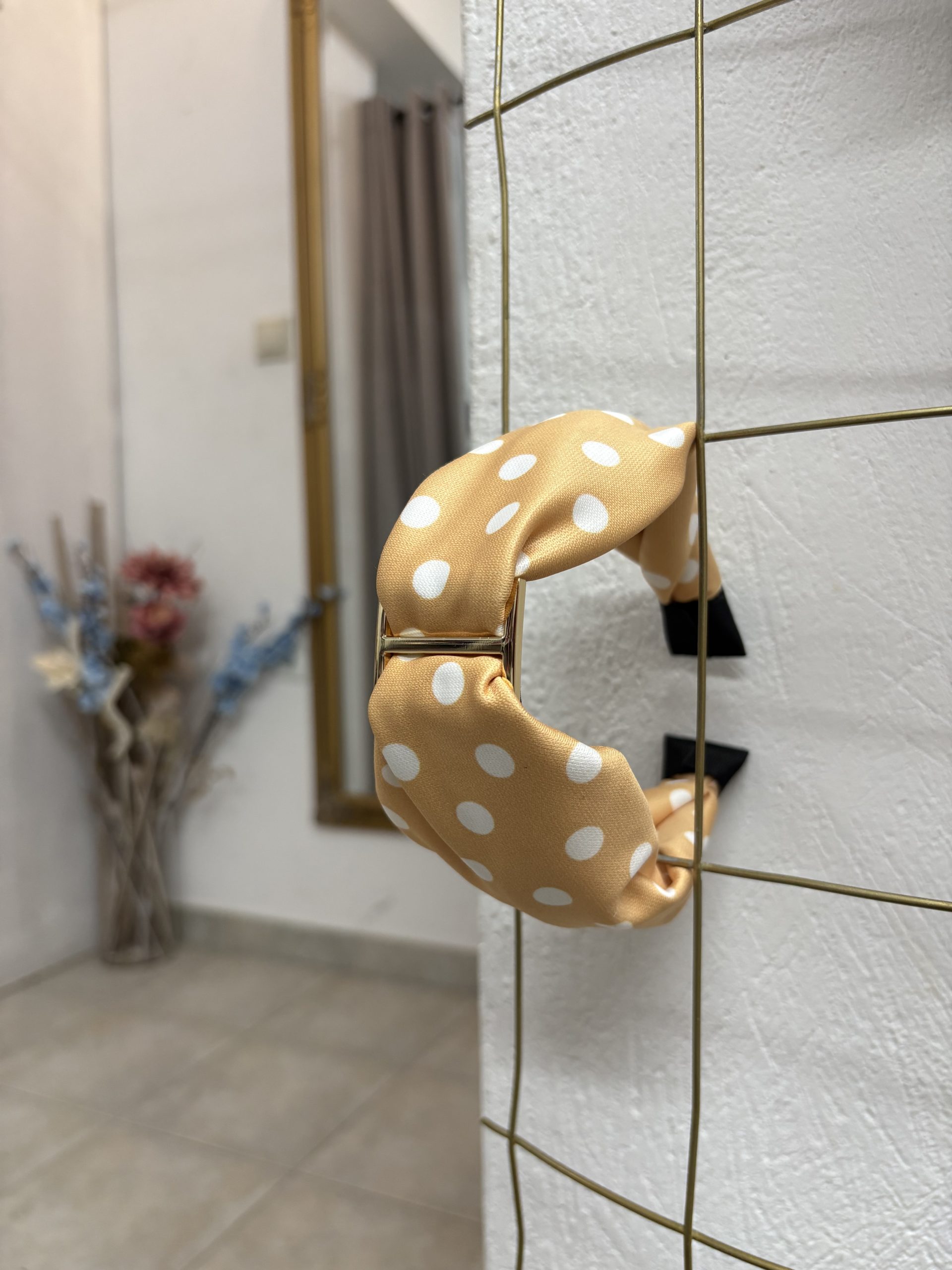 image00022 Beige Dots Στέκα με Κρίκο - Image 1