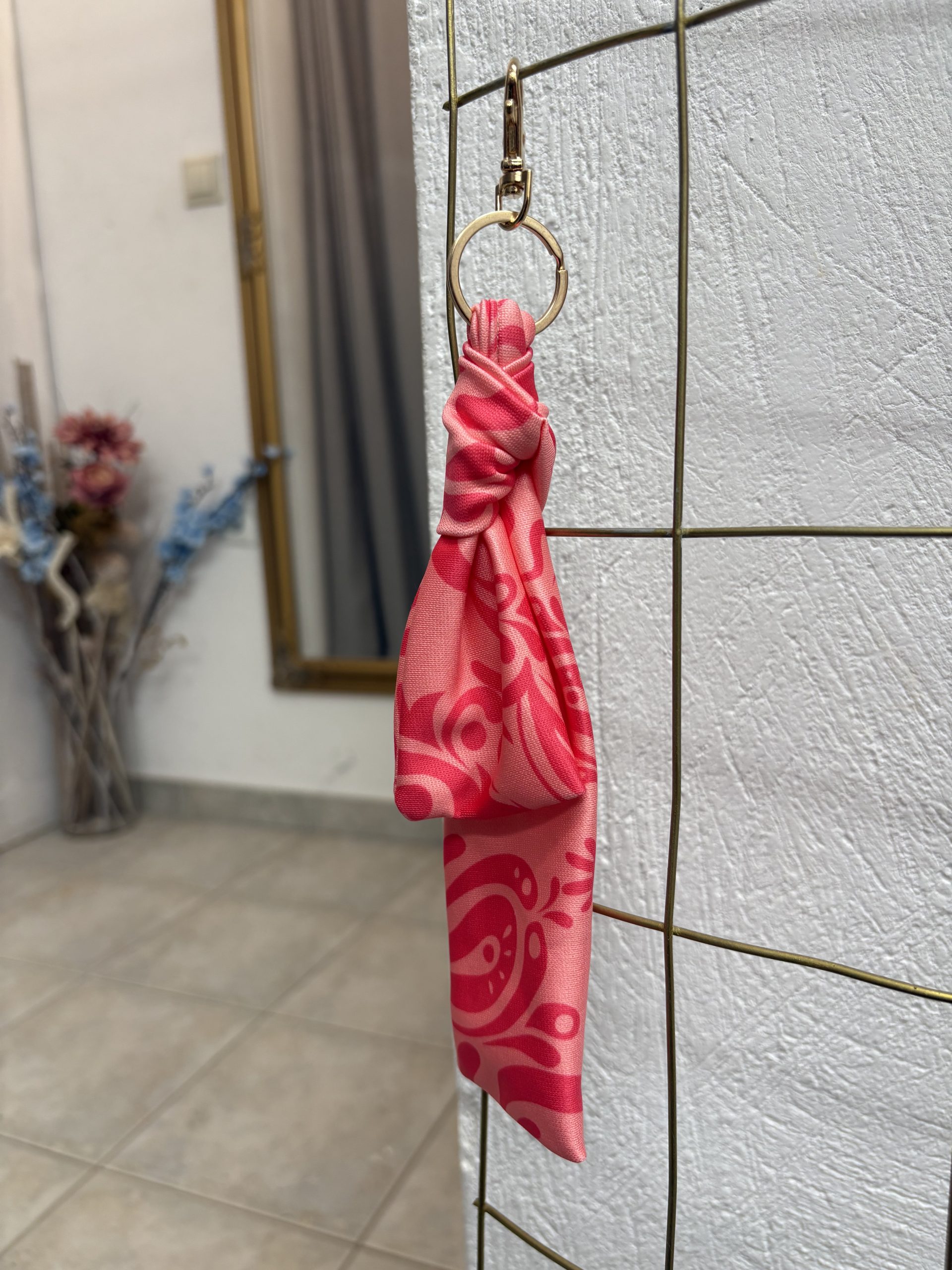image00029 Fuchsia Damask Μπρελόκ - Image 1