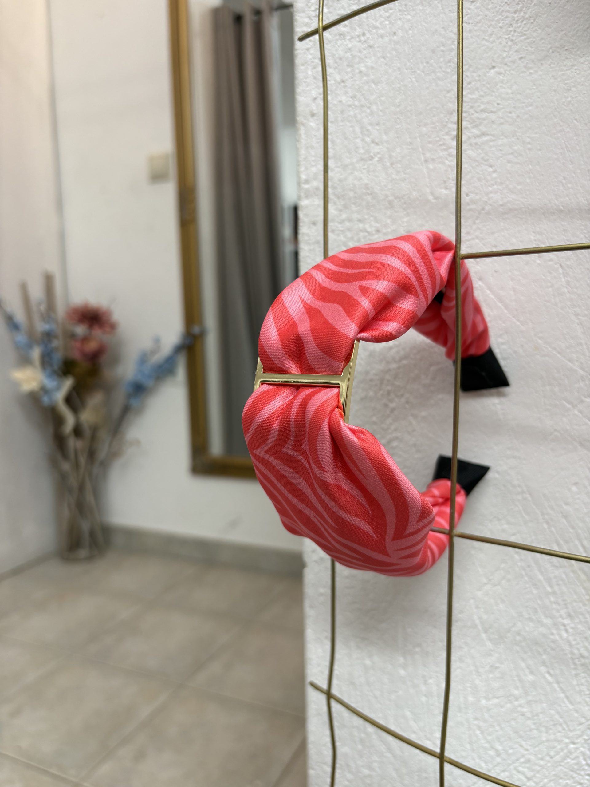 image00033 Fuchsia Zebra Στέκα με Κρίκο - Image 1