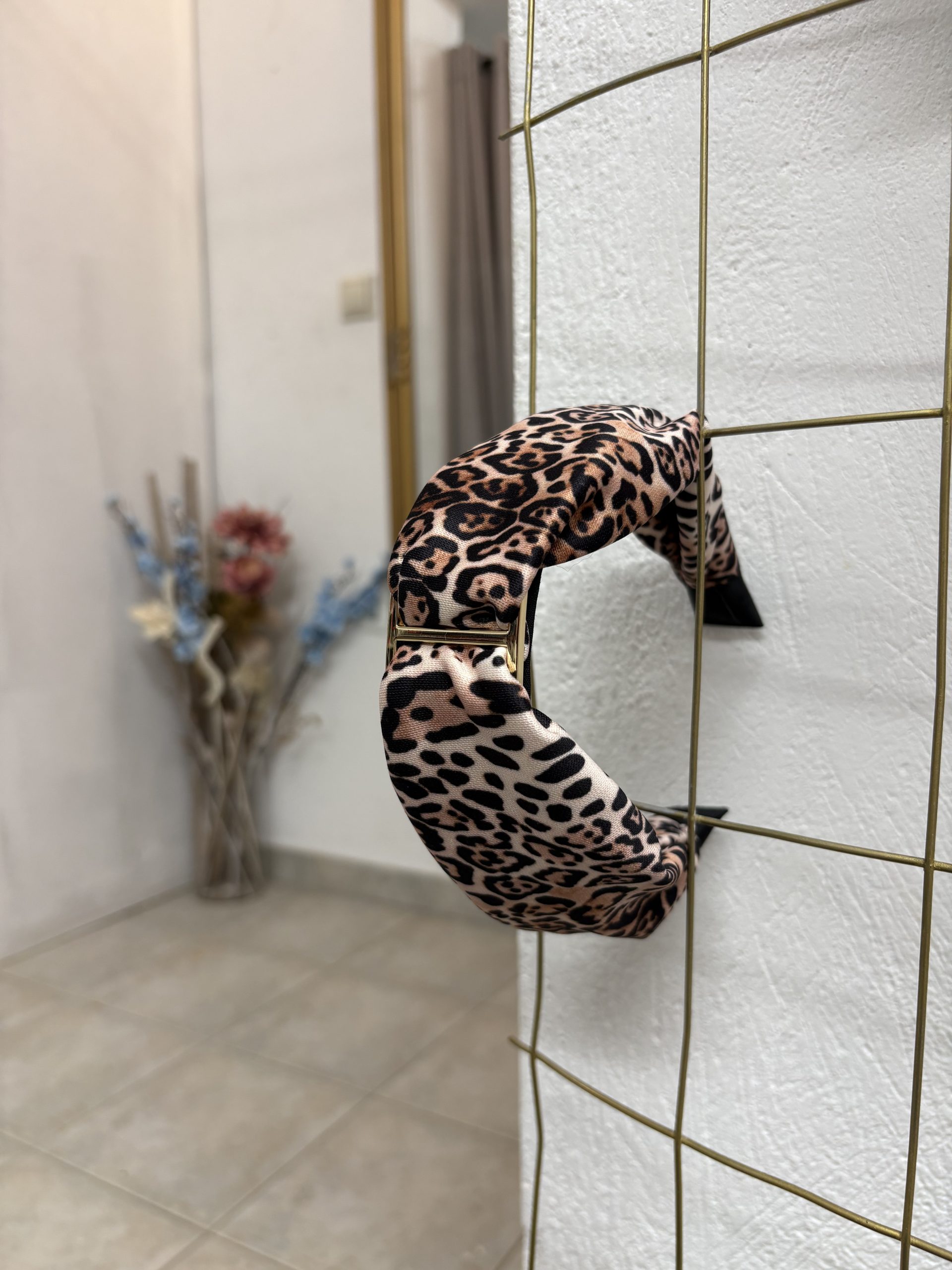 image00035 Brown Leopar Στέκα με Κρίκο - Image 1