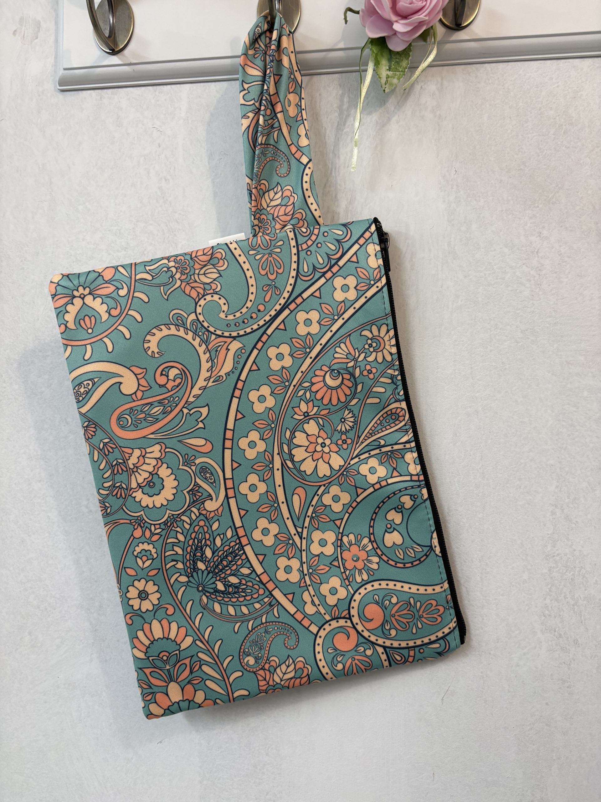 image00052 Beige Paisley Τσαντάκι - Image 1