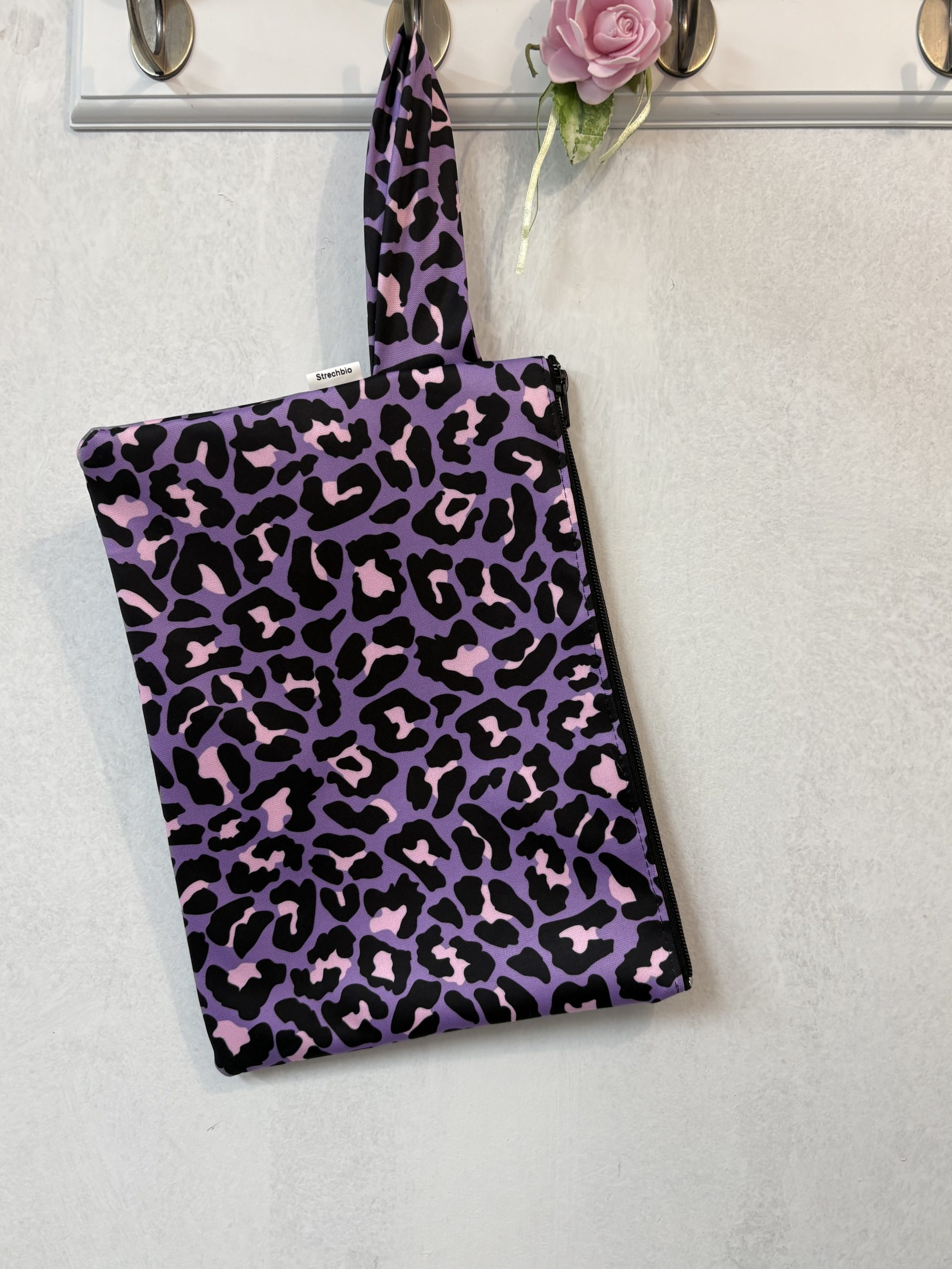 image00063 Purple Leopar Τσαντάκι - Image 1