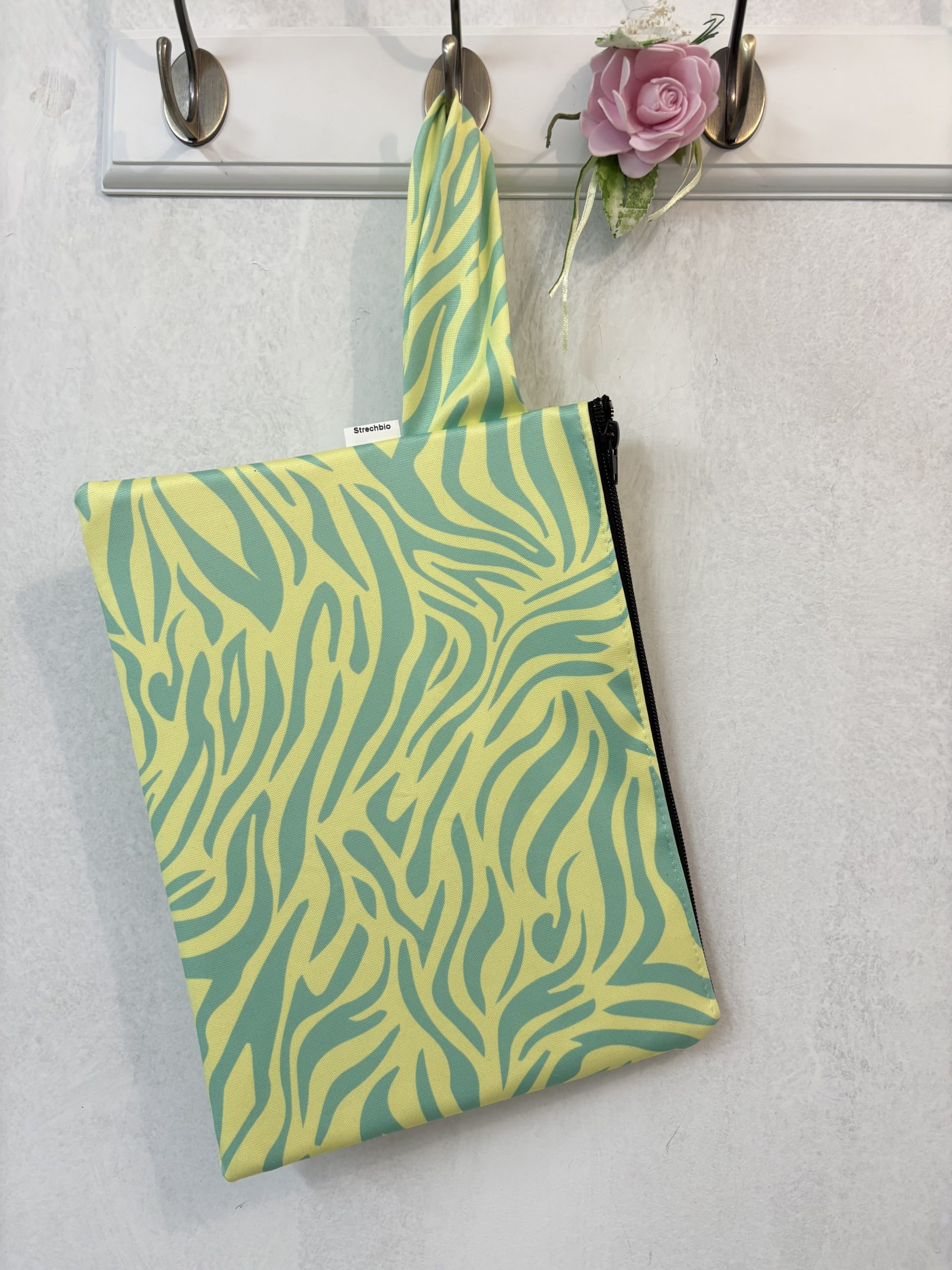 image00015 Summer Zebra Τσαντάκι - Image 1
