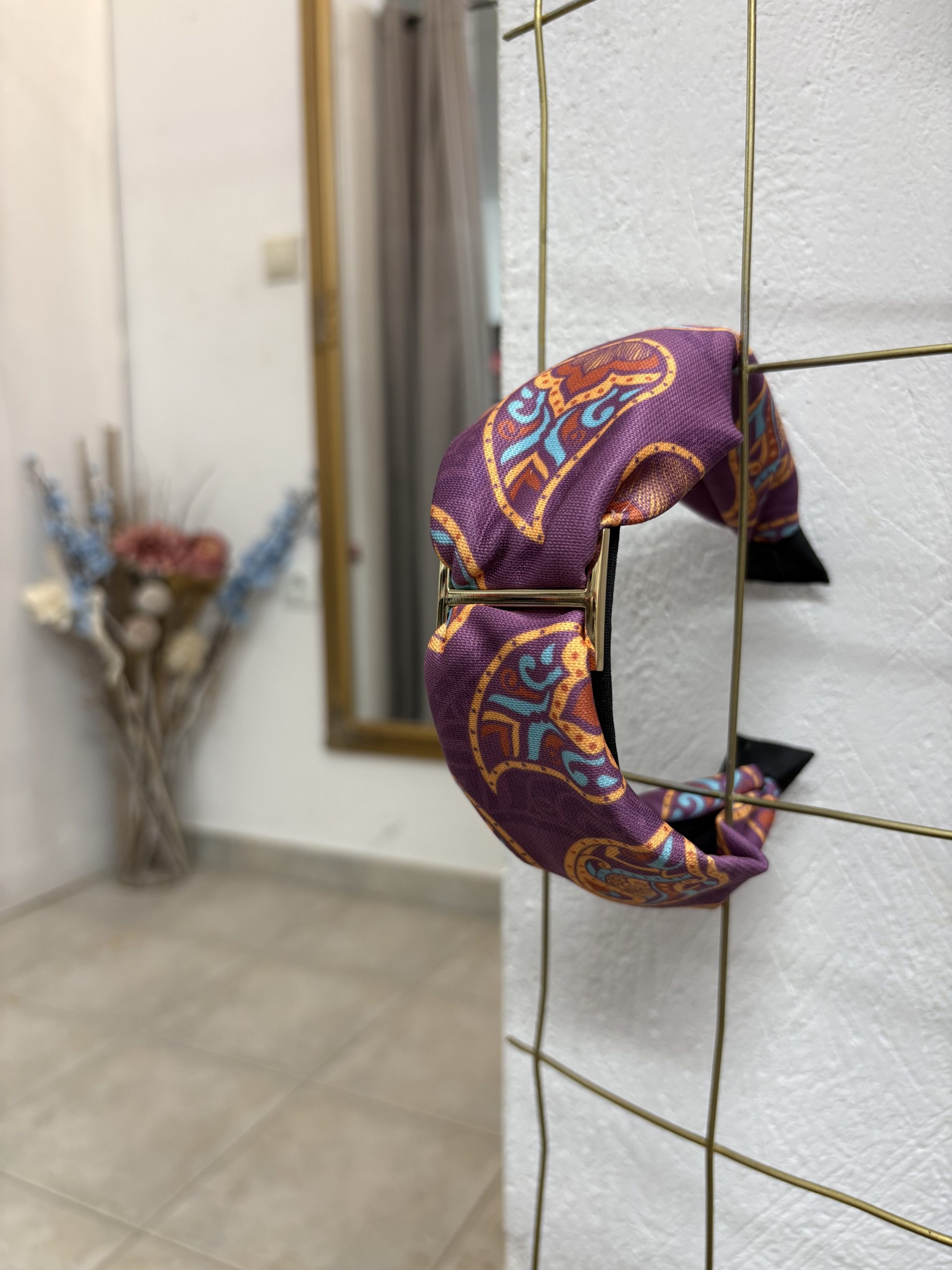 image00015 Purple Paisley Στέκα - Image 1
