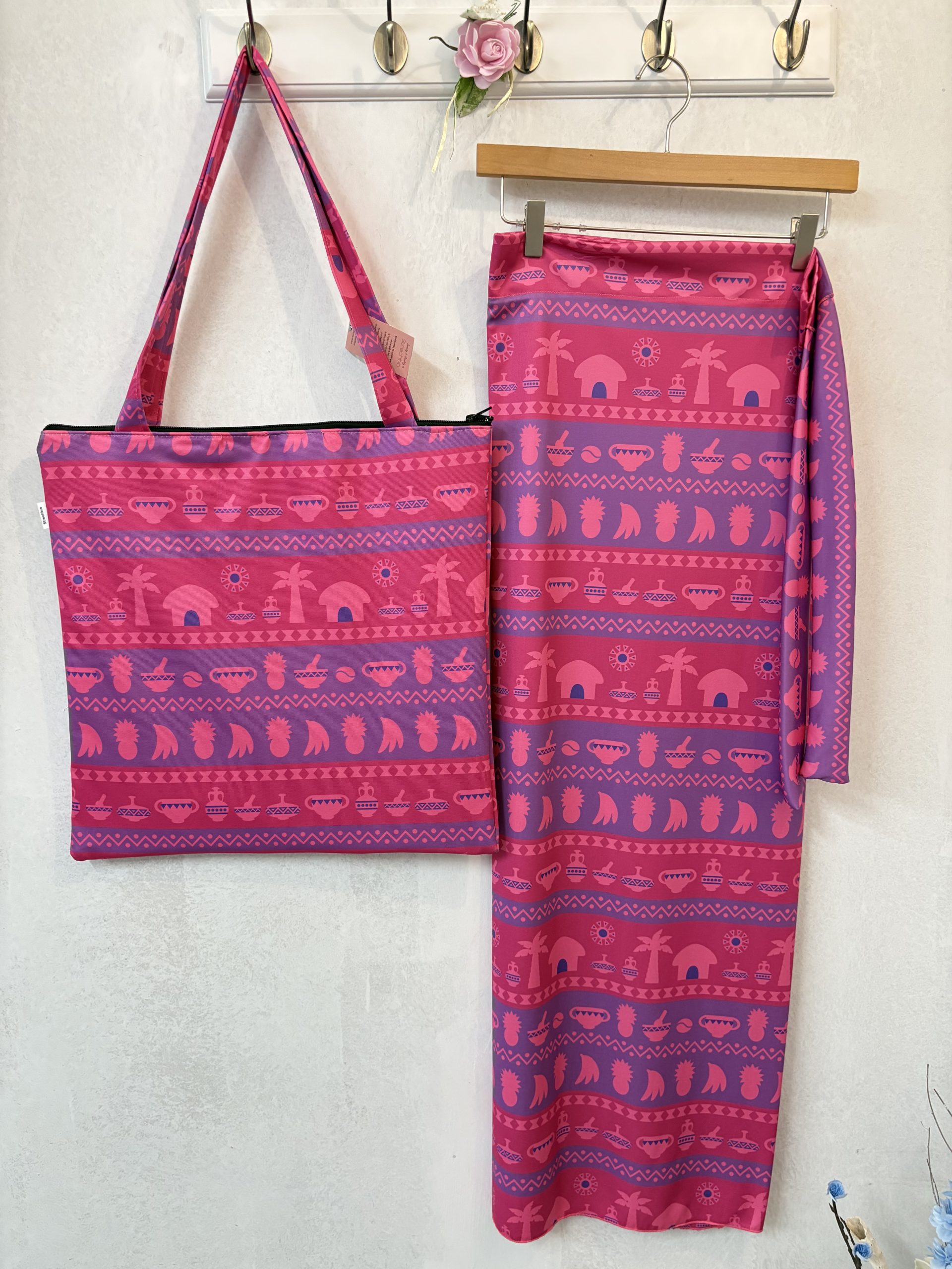 image00019 Safari Tote Bag - Image 1