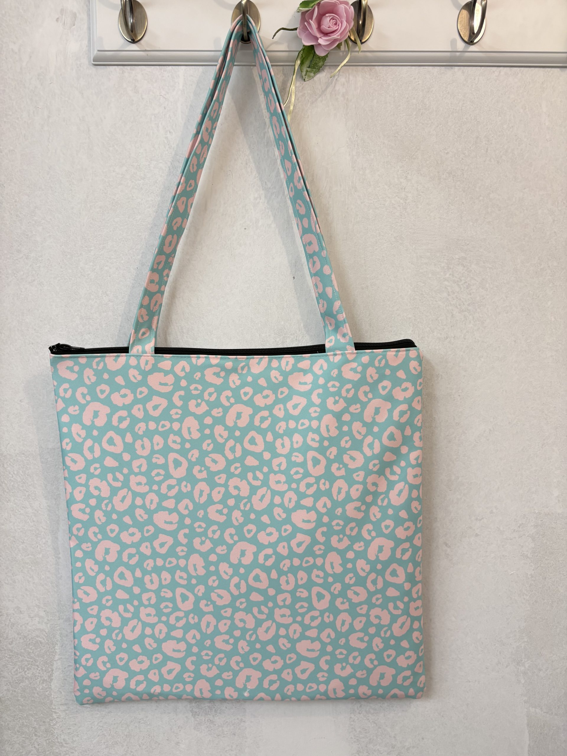 image00010 Beige Leopar Tote Bag - Image 1
