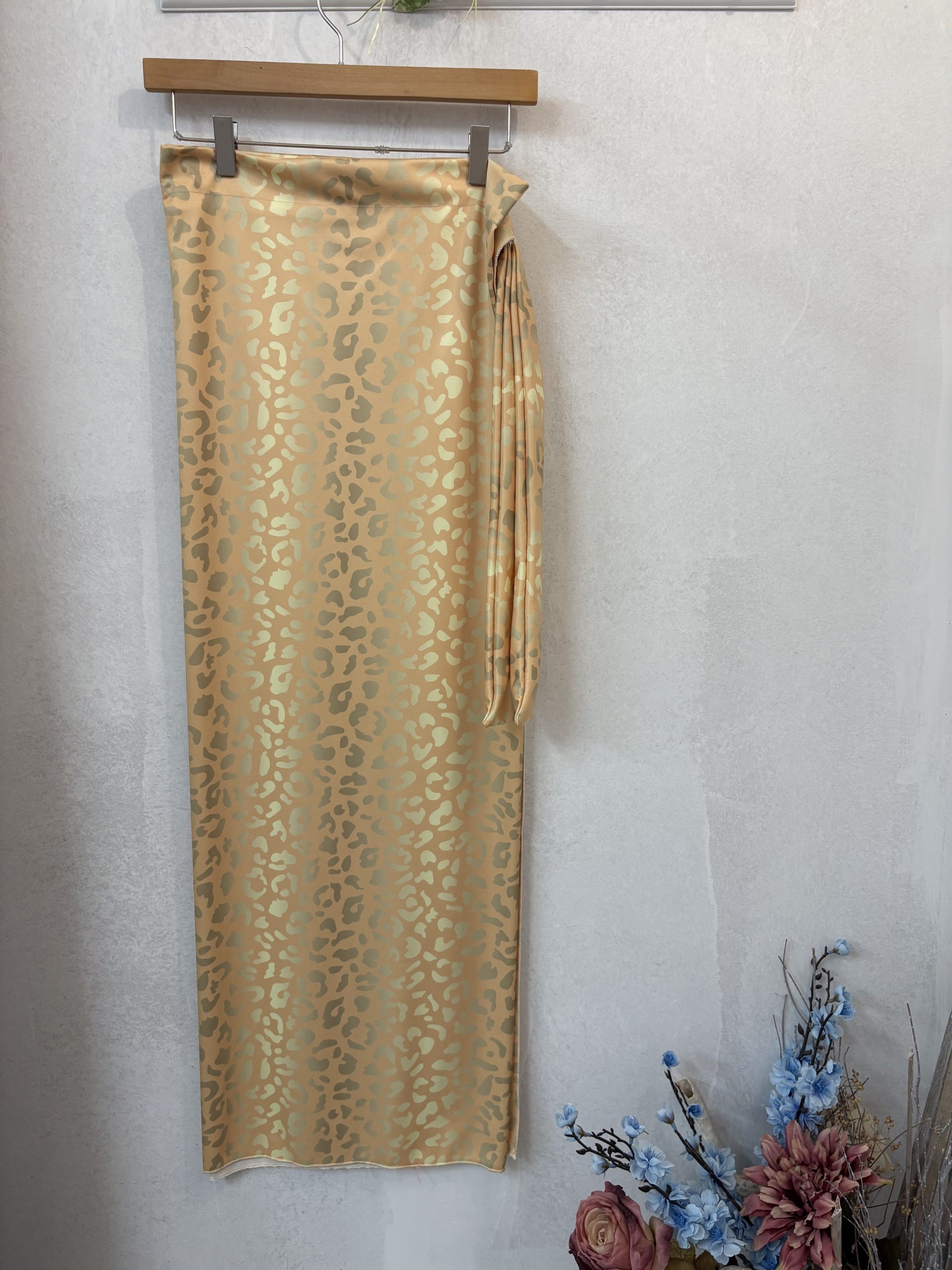 image00001 (25) Yellow Gold Leopar - Image 1